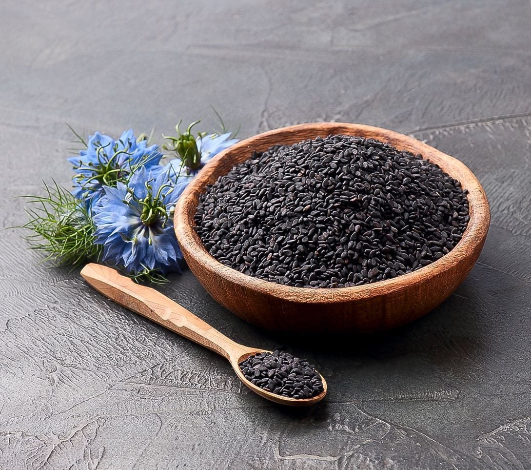 nigella-seeds 
